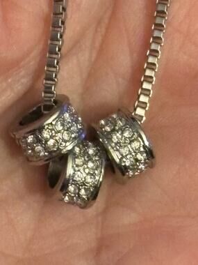 Macy’s NWT Silver Tone Necklace 16”